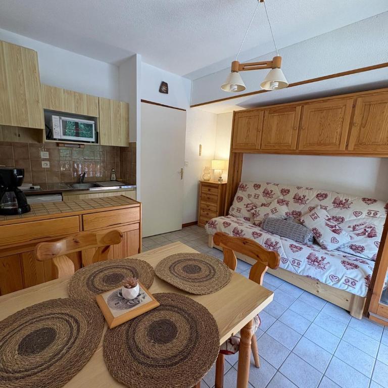 Mountain studio for 4 people - Nyon gondola within walking distance - One-Bedroom Apartment - 7