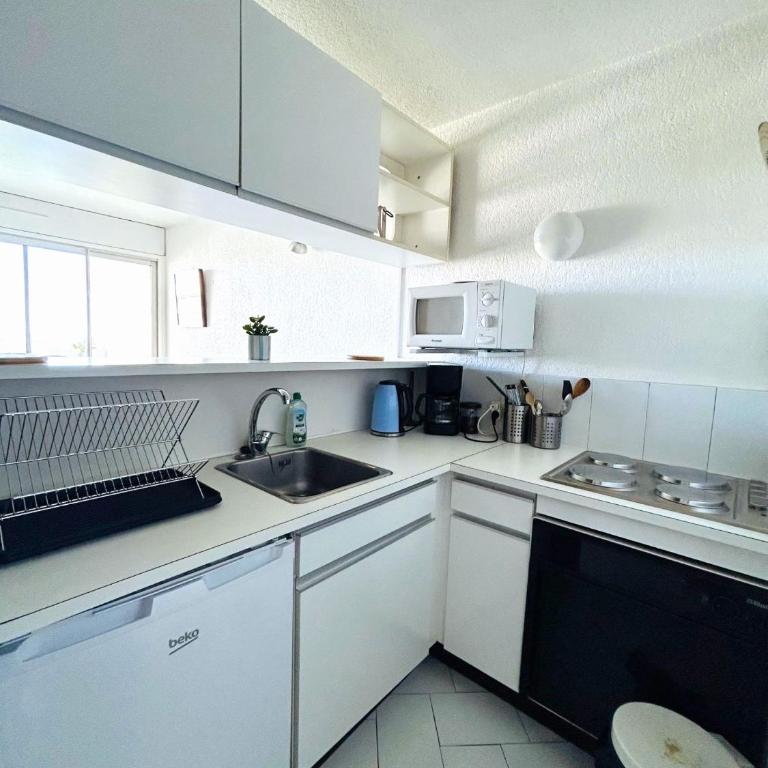 Vittoria Immobilier 8 - REGLEMENT SUR PLACE - chèques vacances acceptés - Apartment with Sea View - 1