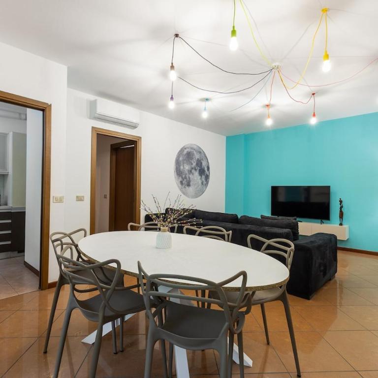 Marche Apt - Wifi - Metro M3 - Culla - Appartamento con 3 Camere da Letto - 1