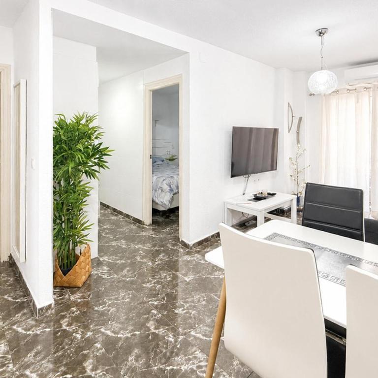 Beach Front Apartment In Torrevieja With Wifi - Apartamento de 2 dormitorios - 1