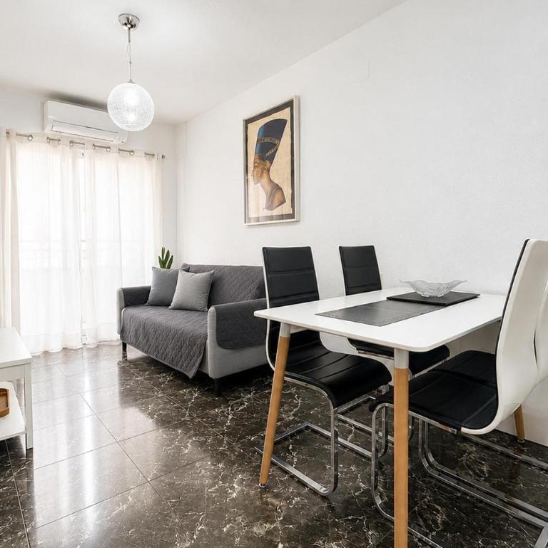 Beach Front Apartment In Torrevieja With Wifi - Apartamento de 2 dormitorios - 5