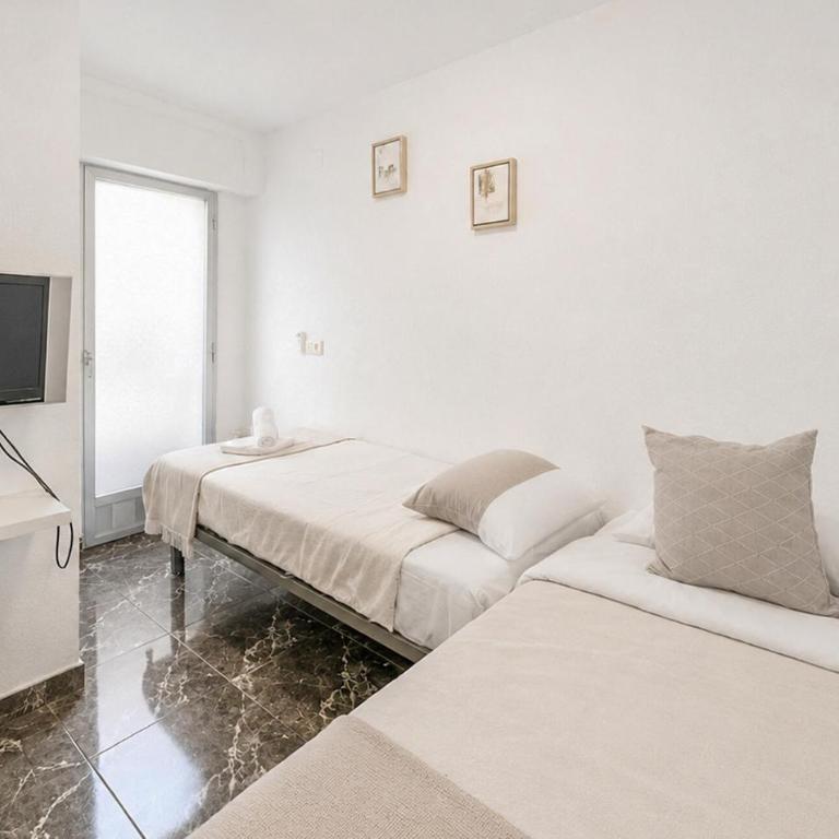 Beach Front Apartment In Torrevieja With Wifi - Apartamento de 2 dormitorios - 10
