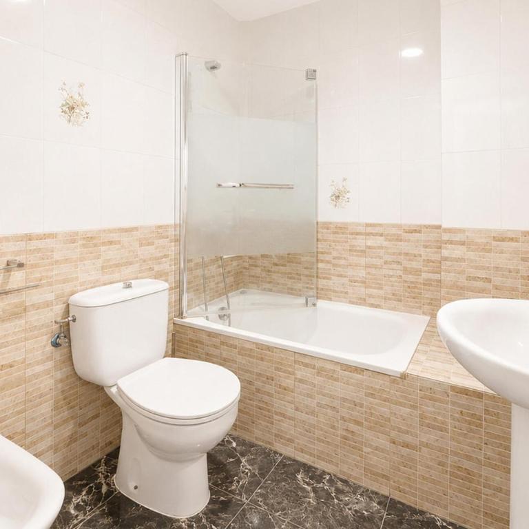 Beach Front Apartment In Torrevieja With Wifi - Apartamento de 2 dormitorios - 12