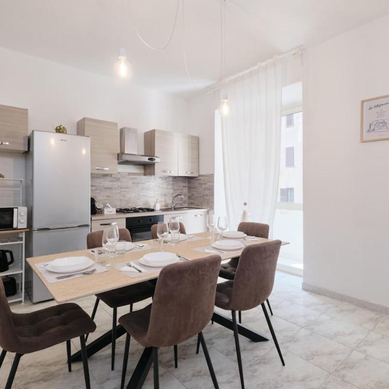 Colosseum 4 stops away 3BR - WiFi - Netflix - Apartment - 17