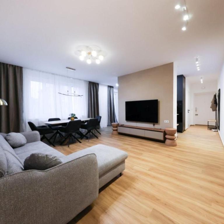 Boutique Apartment Graz Central Station - Two-Bedroom Apartment - 11