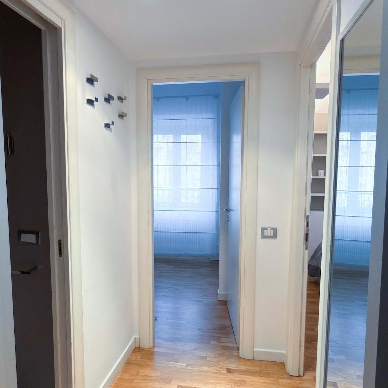 Colosseum Boutique Home - Elegant Design Apartment steps from the Colosseum - Apartment mit 2 Schlafzimmern und Balkon - 2