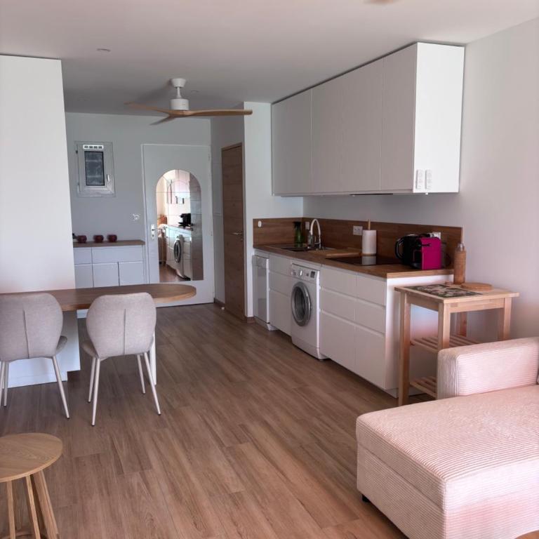 Les pieds dans l'eau - One-Bedroom Apartment - Sea Side - 12