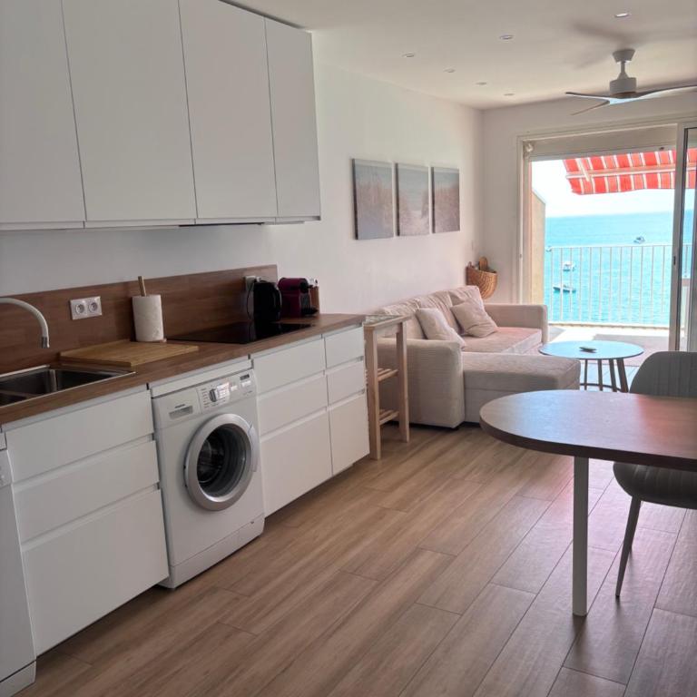 Les pieds dans l'eau - One-Bedroom Apartment - Sea Side - 4
