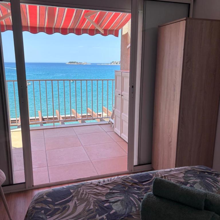 Les pieds dans l'eau - One-Bedroom Apartment - Sea Side - 5