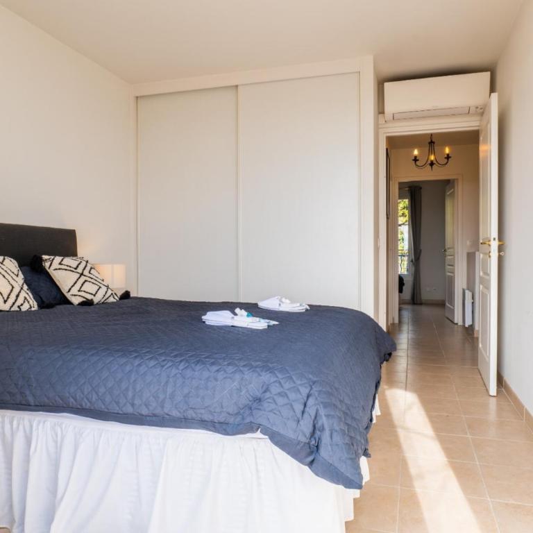 Beautiful and peaceful villa in a residence - Maison de Vacances - 11
