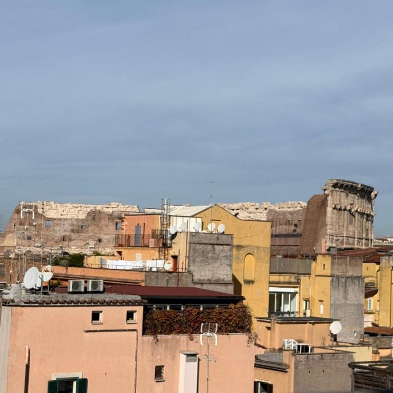 Colosseum Boutique Home - Elegant Design Apartment steps from the Colosseum - Apartment mit 2 Schlafzimmern und Balkon - 23