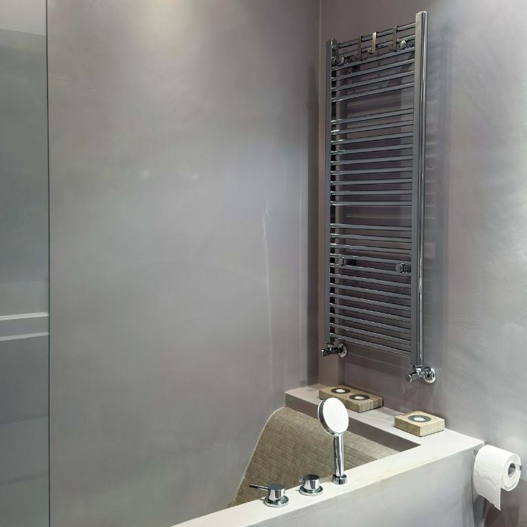 Colosseum Boutique Home - Elegant Design Apartment steps from the Colosseum - Apartment mit 2 Schlafzimmern und Balkon - 37