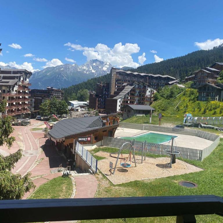 Duplex lumineux skis aux pieds pour 9 pers, animaux admis - Three-Bedroom Apartment - 9