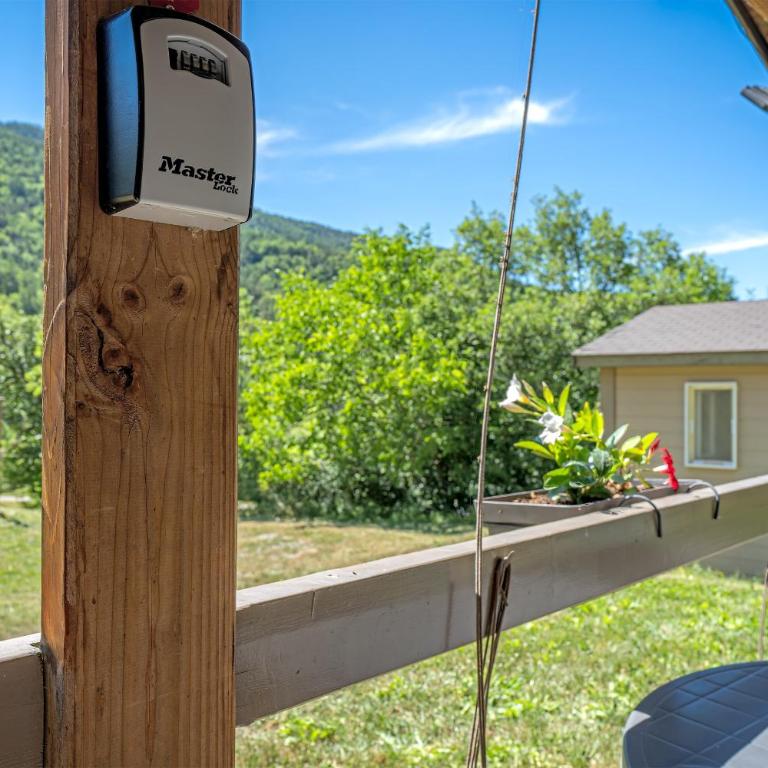 Gîtes à La Ferme Du Marquisat - Chambre Double - Vue sur Montagne - 14