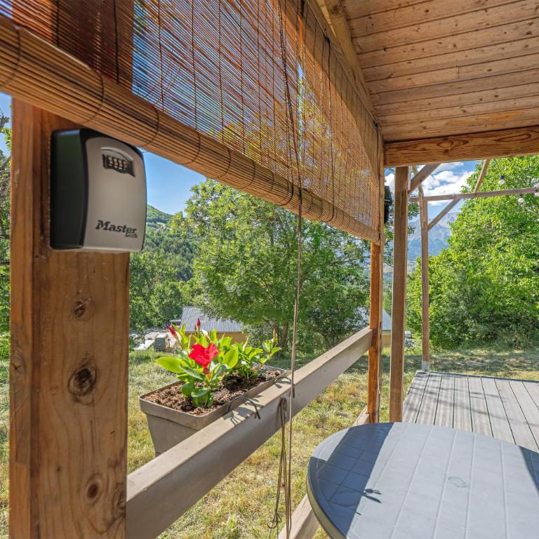 Gîtes à La Ferme Du Marquisat - Chambre Double - Vue sur Montagne - 2