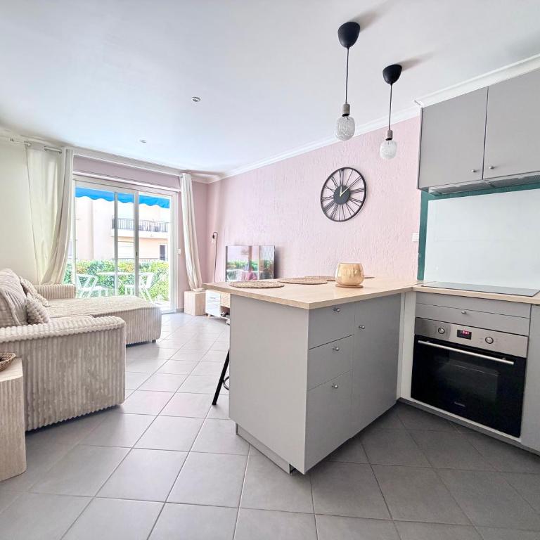 Escapade en plein cœur Antibes - One-Bedroom Apartment - 10