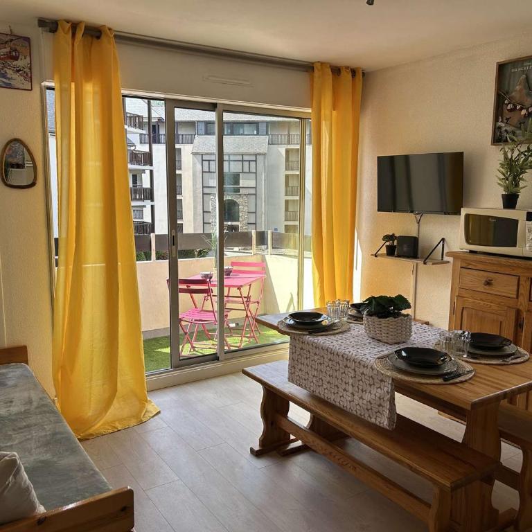 Appartement confortable - 6 pers. - FR-1-457-402 - Apartment - 1