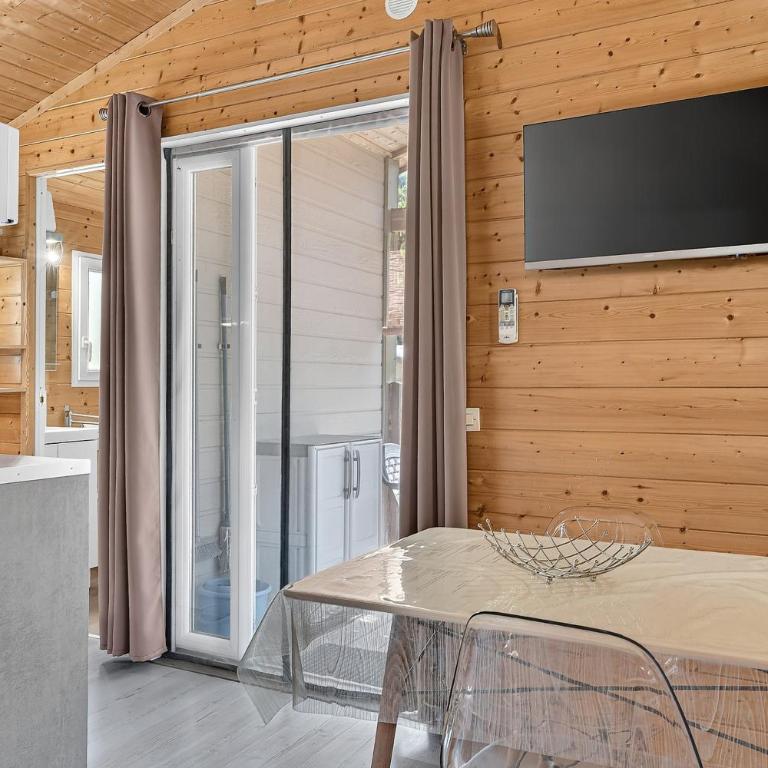 Gîtes à La Ferme Du Marquisat - Chambre Double - Vue sur Montagne - 13