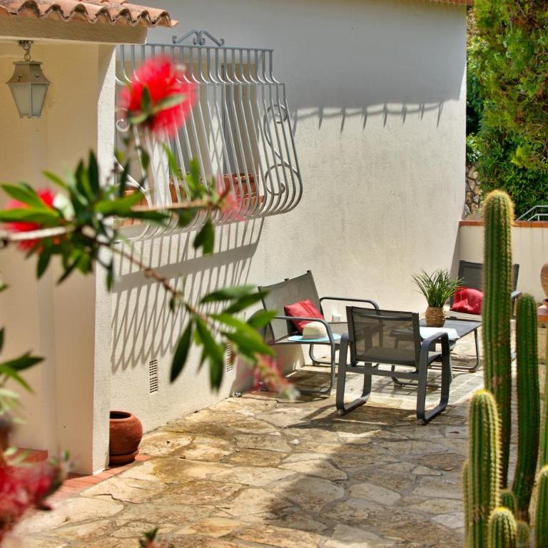 Haut de villa avec piscine privée et vue panoramique mer et Esterel - Apartment mit 3 Schlafzimmern und Meerblick - 3