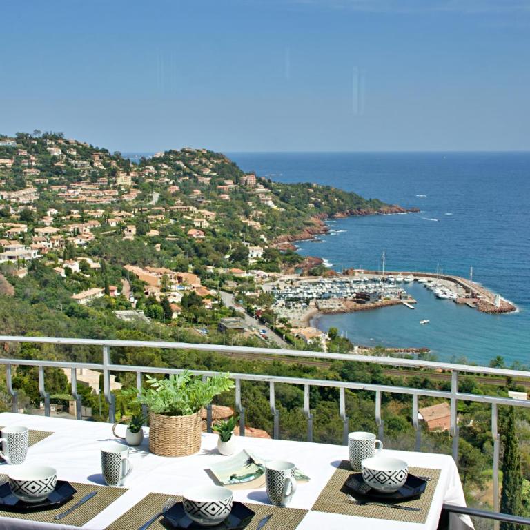 Haut de villa avec piscine privée et vue panoramique mer et Esterel - Apartment mit 3 Schlafzimmern und Meerblick - 4