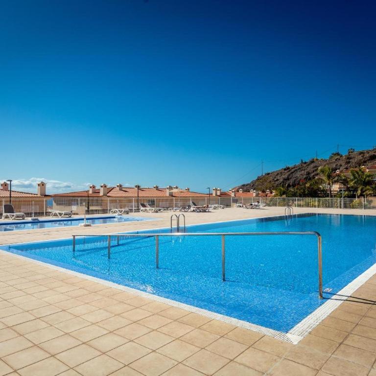 Townhouse Atlantic Luxury Stay - Deluxe Apartment mit 2 Schlafzimmern und Meerblick - 1