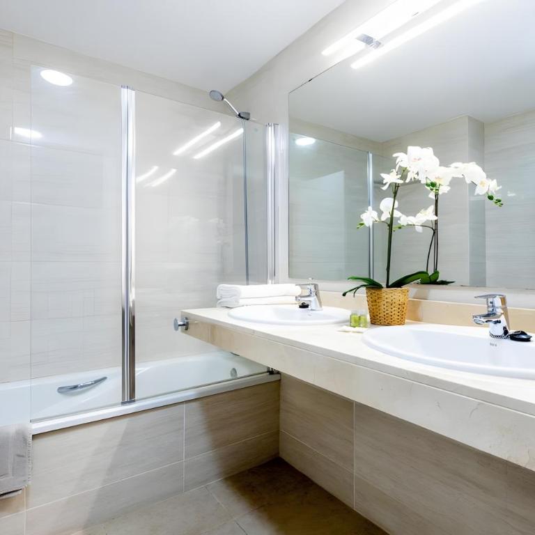 Townhouse Atlantic Luxury Stay - Deluxe Apartment mit 2 Schlafzimmern und Meerblick - 10