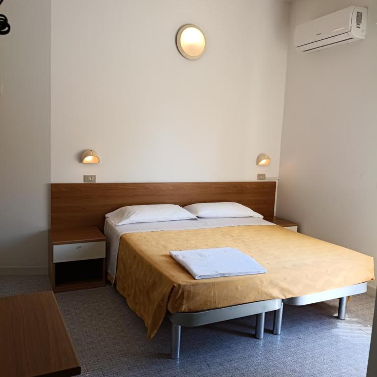 Hotel Goldene Rose - Familienzimmer (2 Erwachsene + 2 Kinder) - 6