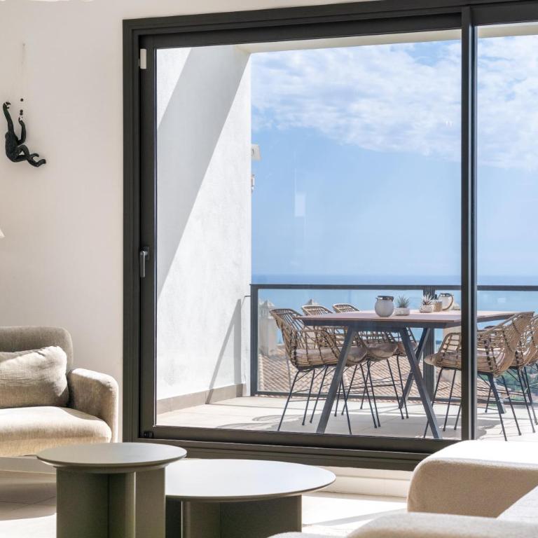 Modern Townhouse with Sea Views - Familienzimmer - 19