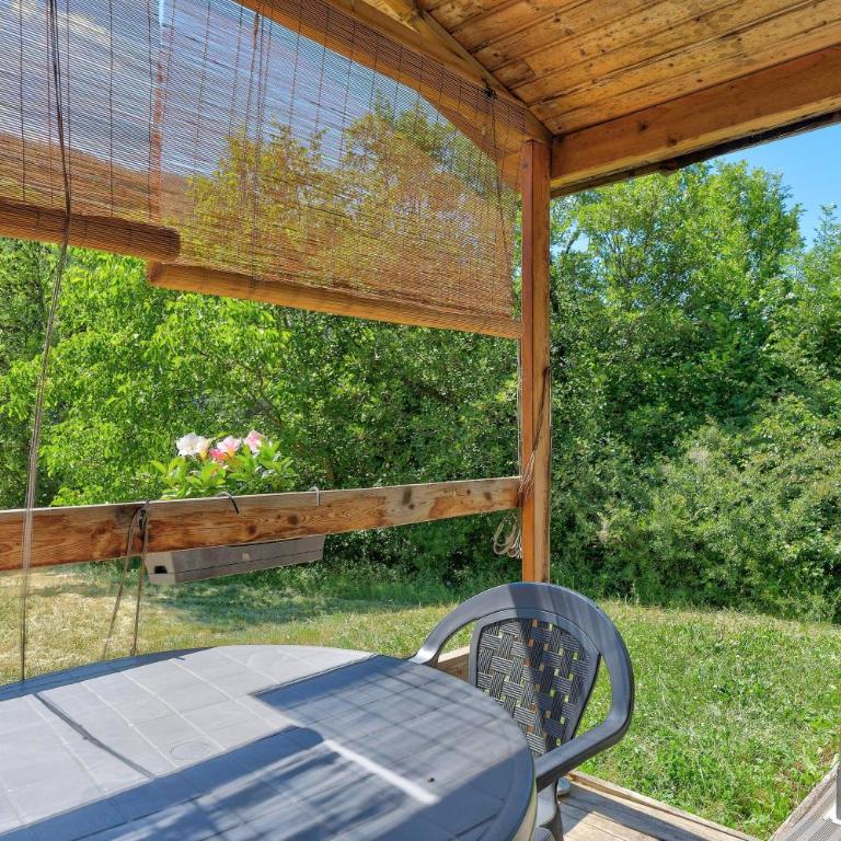 Gîtes à La Ferme Du Marquisat - Chambre Double - Vue sur Montagne - 15