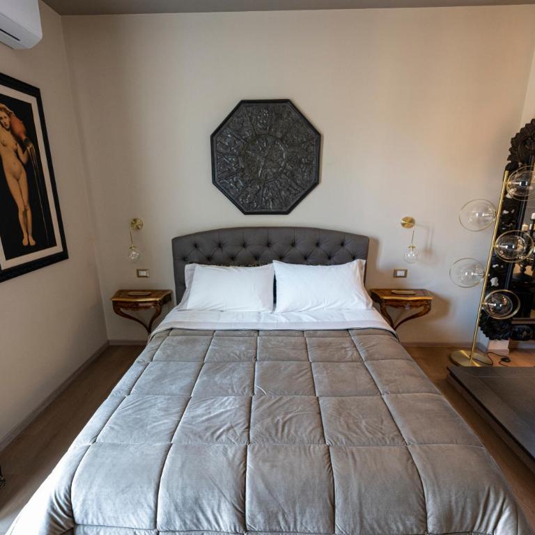 Archs Apartament - Habitación con cama grande y bañera de hidromasaje - 25