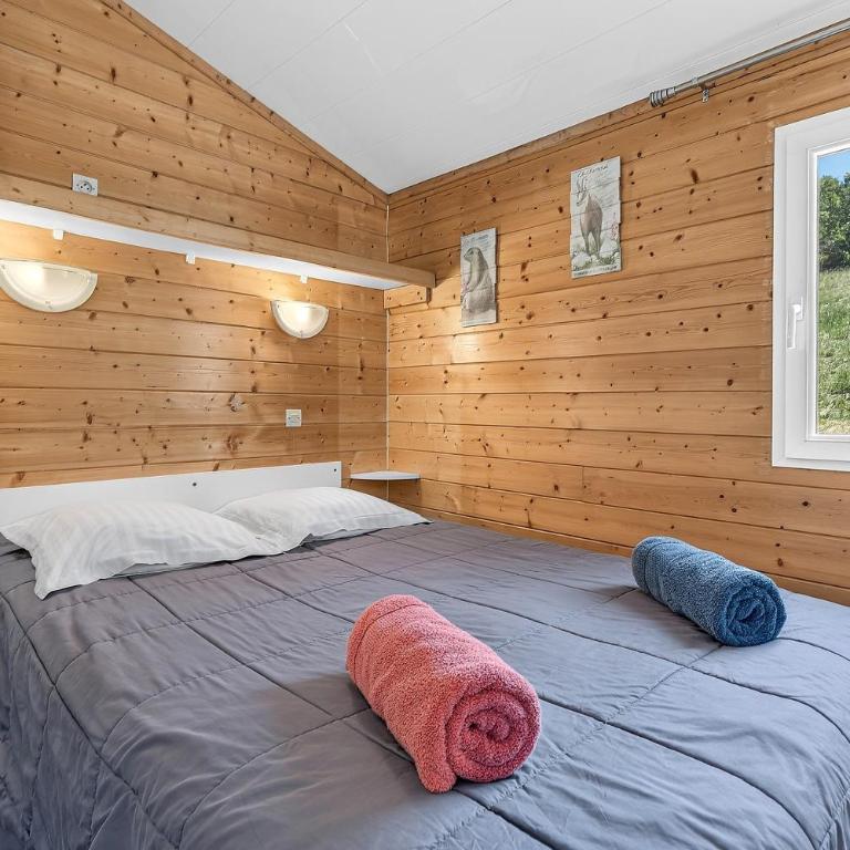 Gîtes à La Ferme Du Marquisat - Chambre Double - Vue sur Montagne - 12