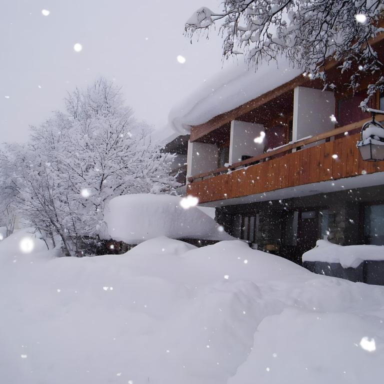 Chalet Les Lauzes - Appartamento Premium con 3 Camere da Letto e Balcone - 21