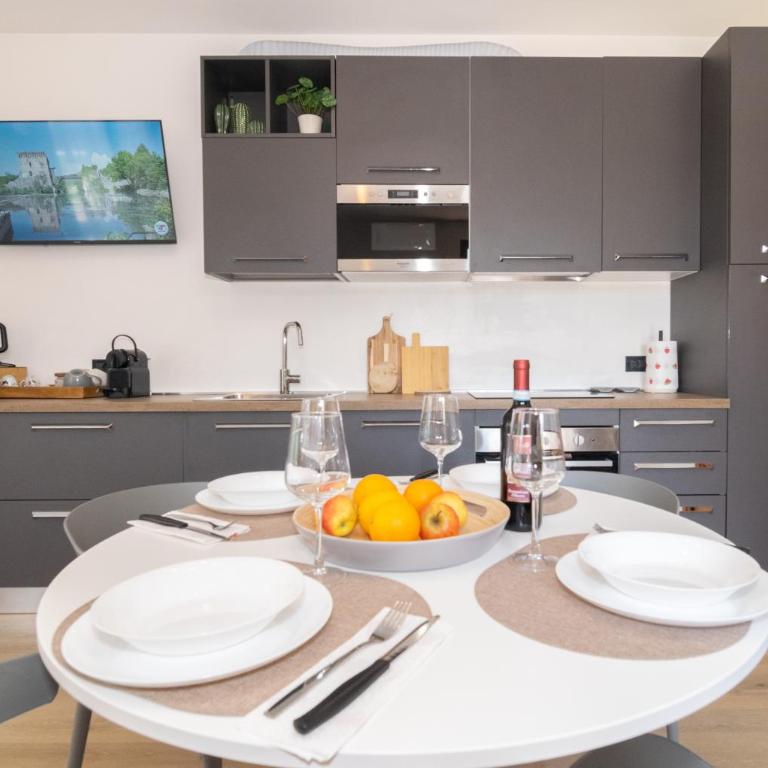 Casa degli Ulivi with 2 Pools & Private Garden - Appartamento con 1 Camera da Letto - 14