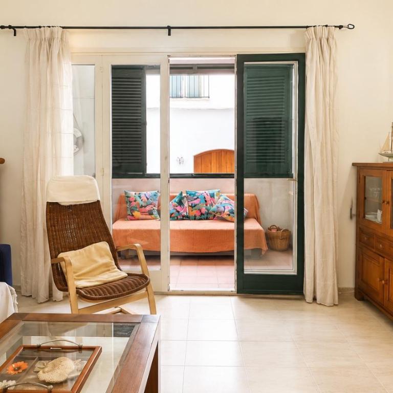LETS HOLIDAYS Nice Apartment with 2 Terraces - Appartement 2 Chambres - 8