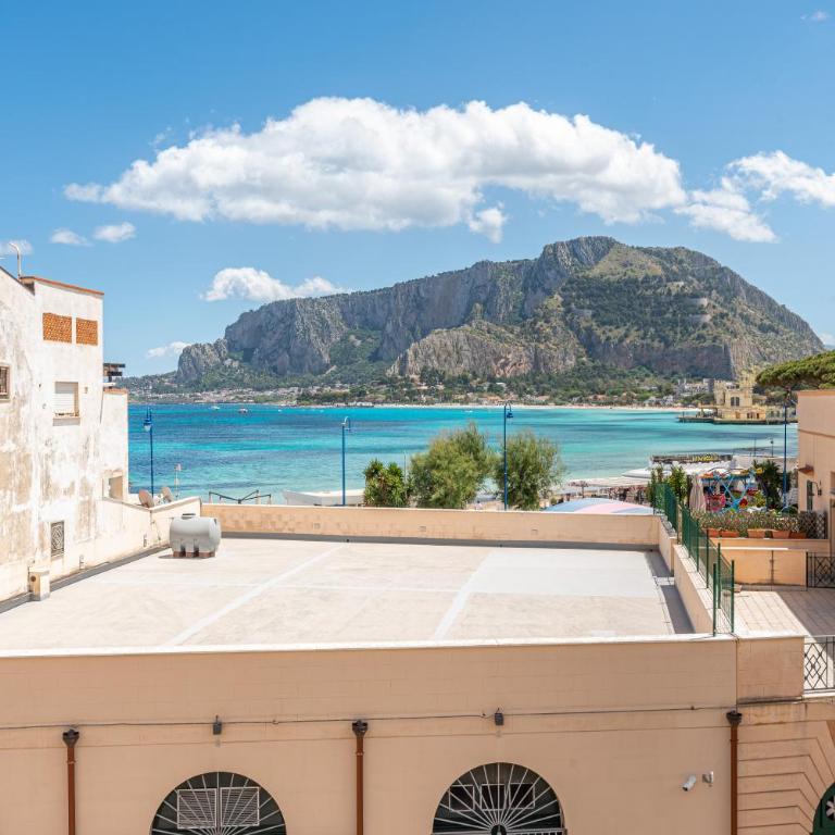 La Terrazza Del Sole di Mondello - Deluxe Doppelzimmer mit Balkon und Meerblick - 2