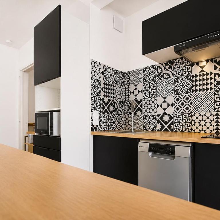 Elegant T2 avec balcon, parking et climatisation - Appartamento con 1 Camera da Letto - 15