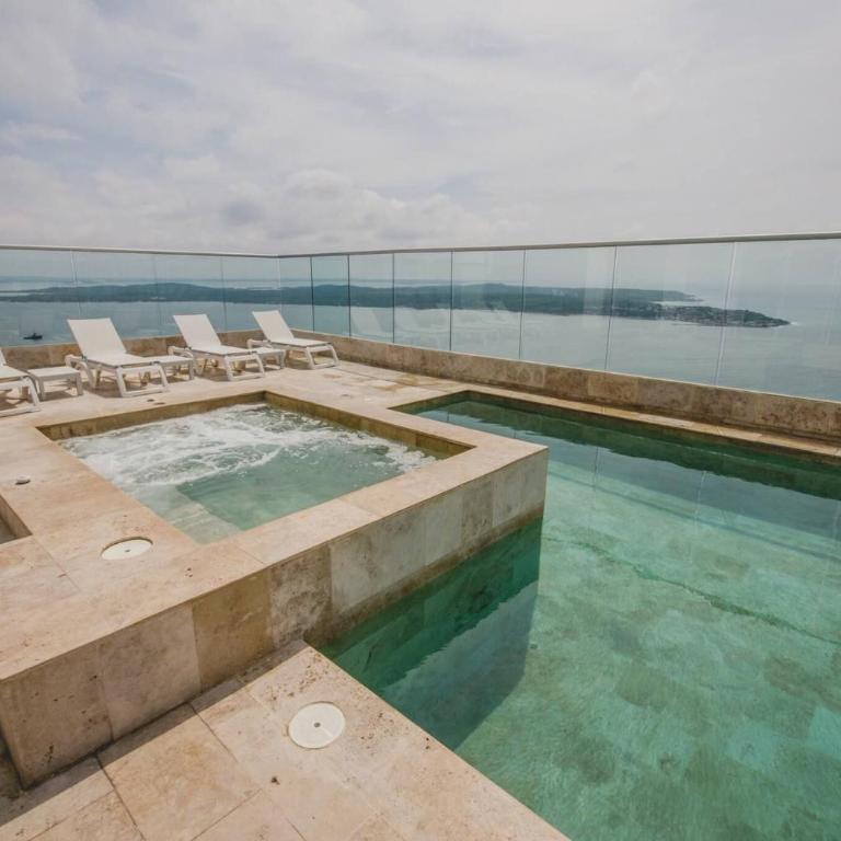 3 Bedroom Sunset penthouse private jacuzzi - Apartment - 14