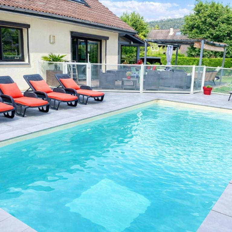 M089 Magnifique maison avec sauna piscine - Haus mit 4 Schlafzimmern - 1