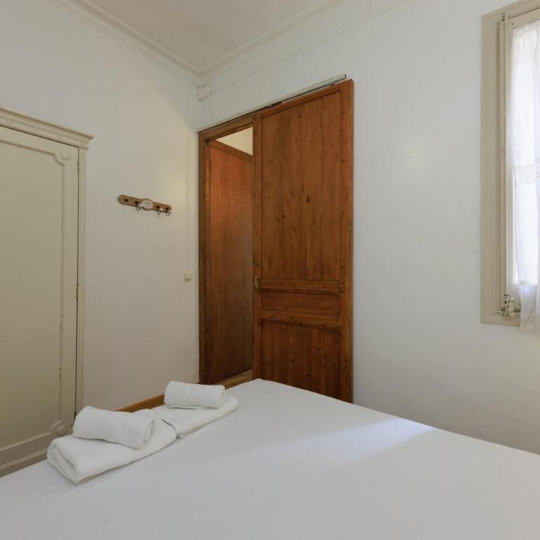 ApartEasy - Gracia Market 2bedroom with balcony - Apartamento de 2 dormitorios - 9