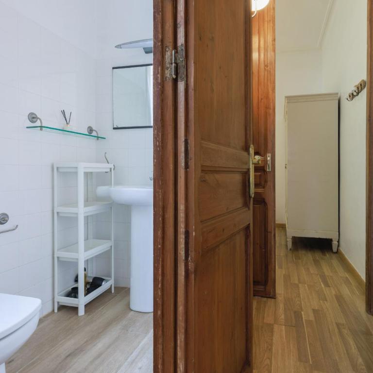 ApartEasy - Gracia Market 2bedroom with balcony - Apartamento de 2 dormitorios - 10