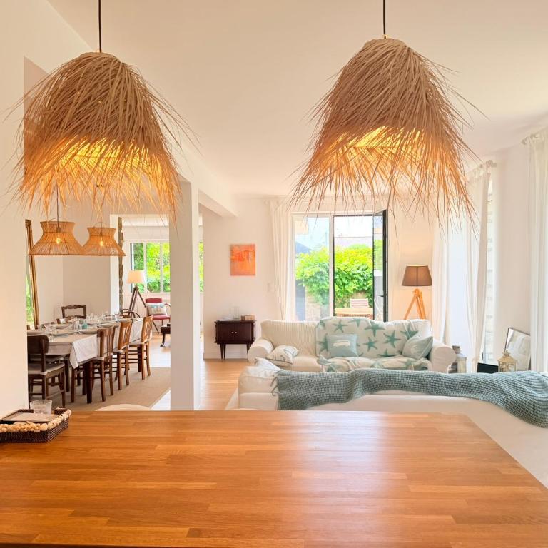 Spacieuse maison 8px, proche plage et centre-ville - Casa con 4 camere da letto - 5