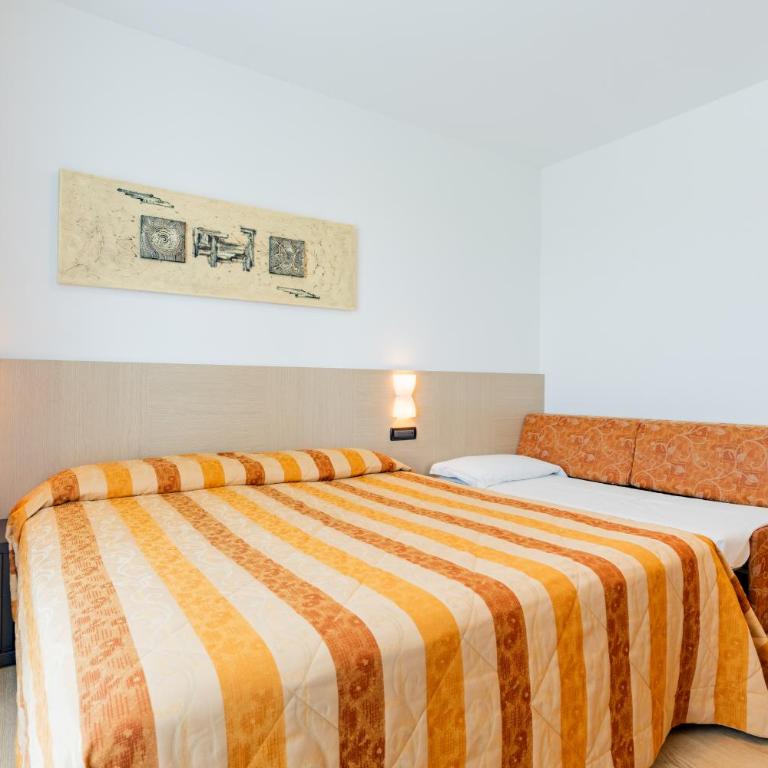 Hotel Olympus - Camera Familiare con Letto Supplementare (2 Adulti + 1 Bambino) - 1