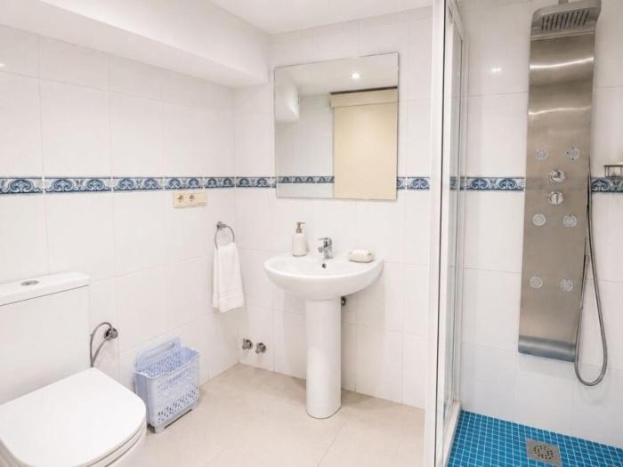 Apto con Piscina y tenis a 2 min playa La Caleta - Apartment - 37