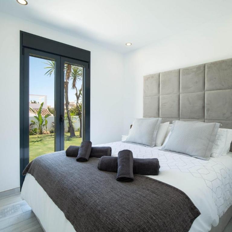 Villa Las Farolas - Luxury Villa El Faro - Villa with Private Pool - 12