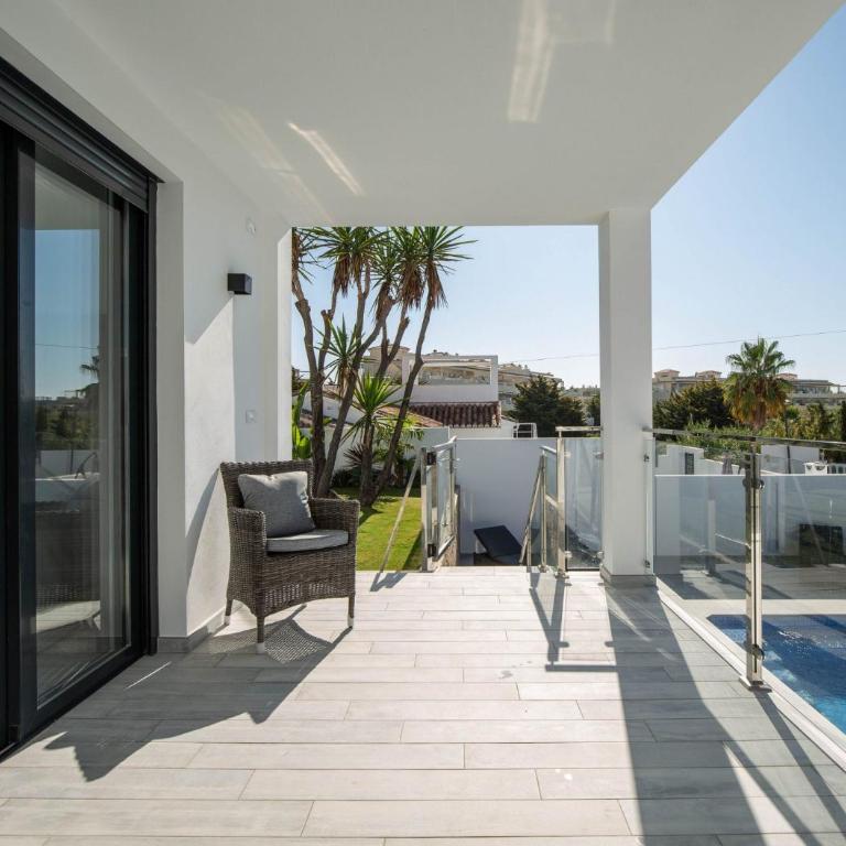 Villa Las Farolas - Luxury Villa El Faro - Villa with Private Pool - 17