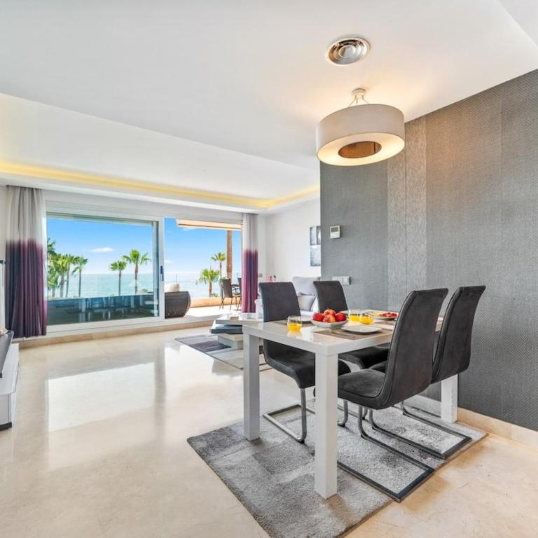 Horizon Beach Frontline 2BR with Terrace & Garage - Two-Bedroom Apartment - 6