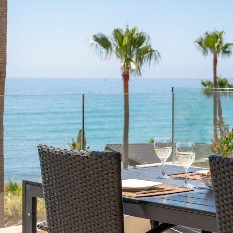Horizon Beach Frontline 2BR with Terrace & Garage - Two-Bedroom Apartment - 5