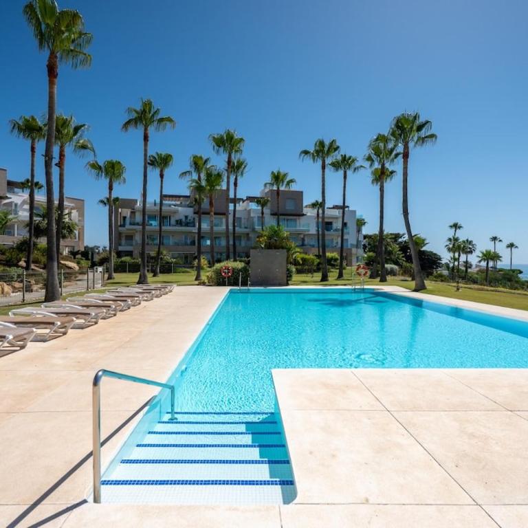 Horizon Beach Frontline 2BR with Terrace & Garage - Two-Bedroom Apartment - 22