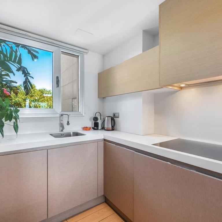 Horizon Beach Frontline 2BR with Terrace & Garage - Two-Bedroom Apartment - 12