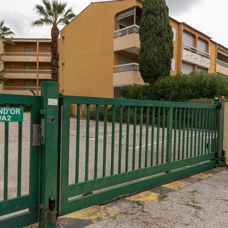 Appartement T2 au Lavandou avec Piscine pour 4-6 personnes - FR-1-803-99 - Apartamento - 9